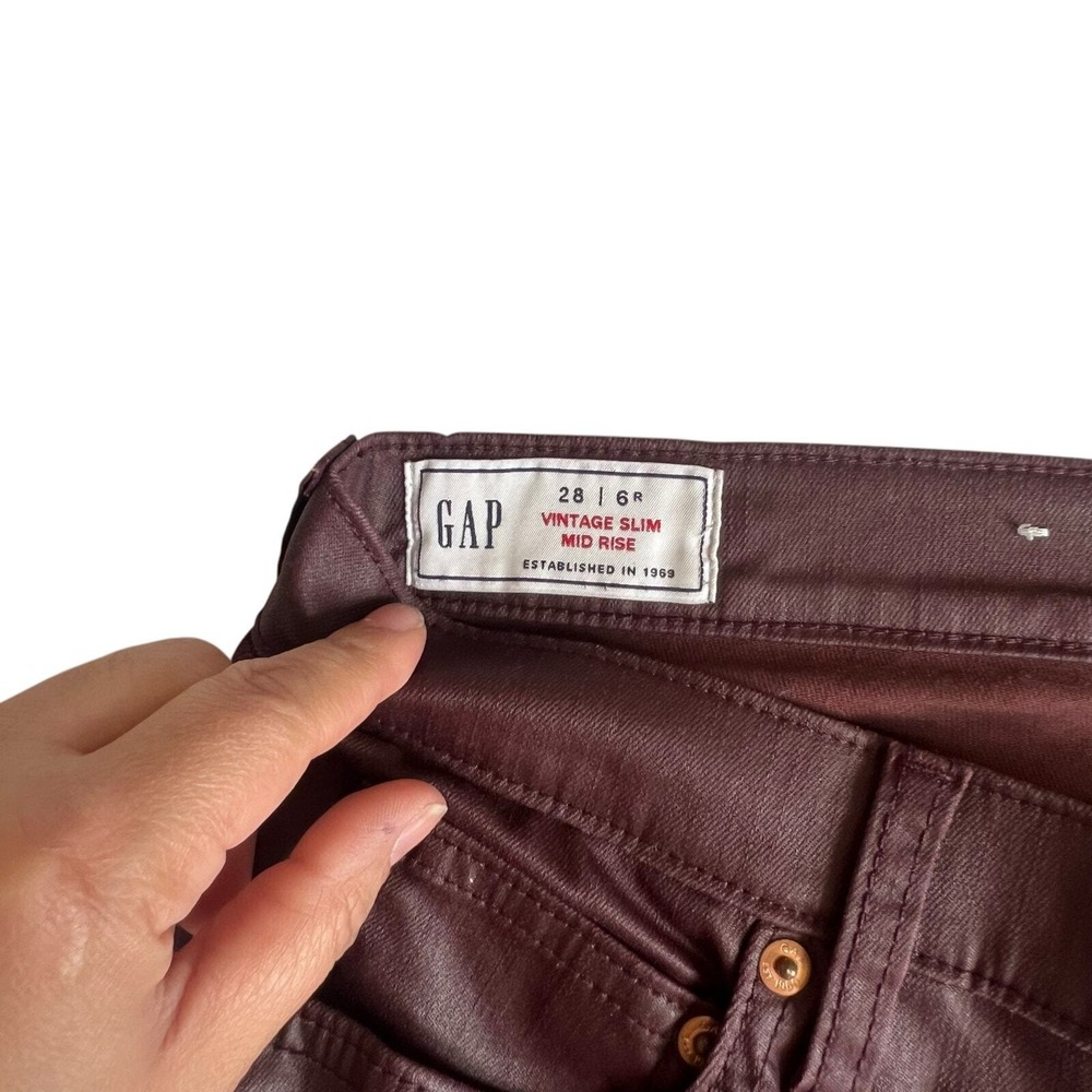 Gap Vintage Slim Mid Rise Coated Burgundy Jeans Pants Womens 28 6R Maroon Wine - Picture 6 of 10